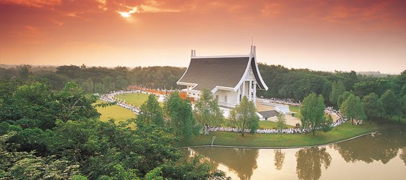 Dhammakaya Chapel